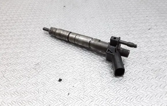 BMW 5 E60 E61 Fuel injector 0445116001