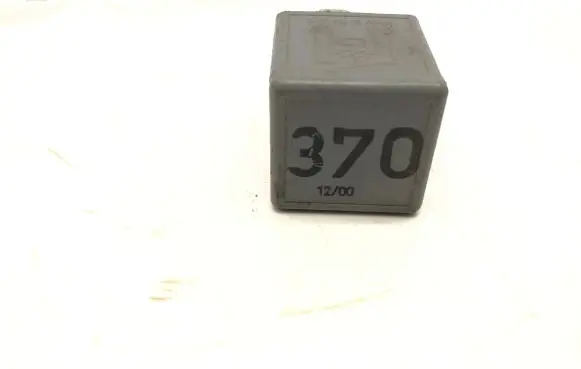 Audi A5 8T 8F Other relay 8D0951253