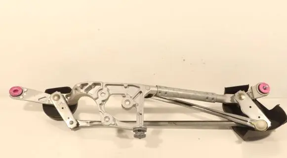Toyota Yaris XP210 Front wiper linkage 65936A