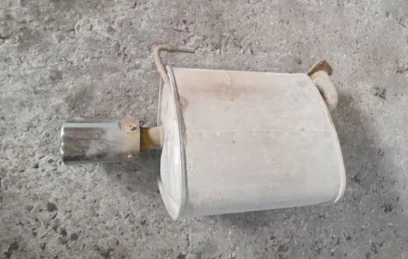 Subaru Outback Rear muffler/silencer tail pipe 