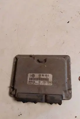 Volkswagen Golf IV Engine control unit/module 038906018D 0281001611