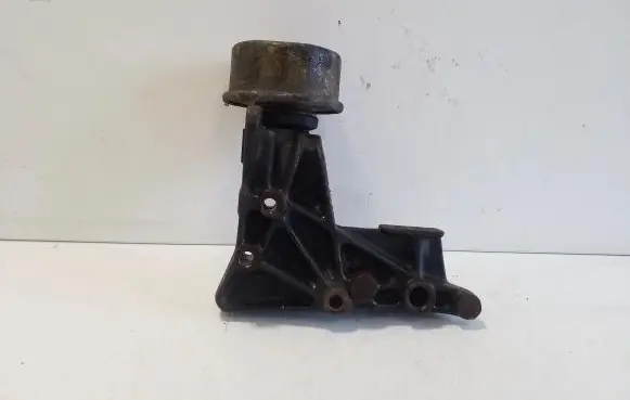 Volkswagen Transporter - Caravelle T4 Engine mount bracket 701199201H