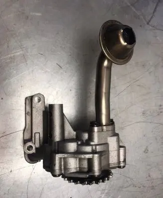 Volkswagen PASSAT B6 Oil pump 03G115105 00720494