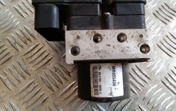 Mitsubishi Grandis ABS Pump 06210200284 MR955436 06210901333