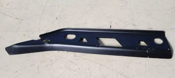 Mercedes-Benz C W204 Front bumper mounting bracket A2048810706