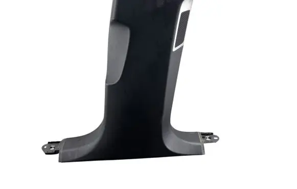 (B) pillar trim (bottom)