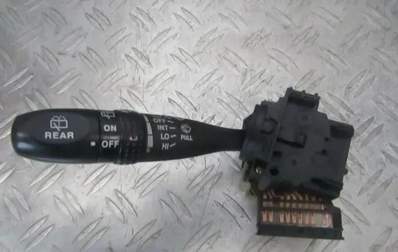KIA Rio Wiper control stalk 32933n