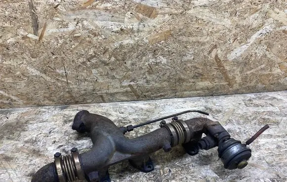 Mercedes-Benz SL R107 Exhaust manifold 1171427601