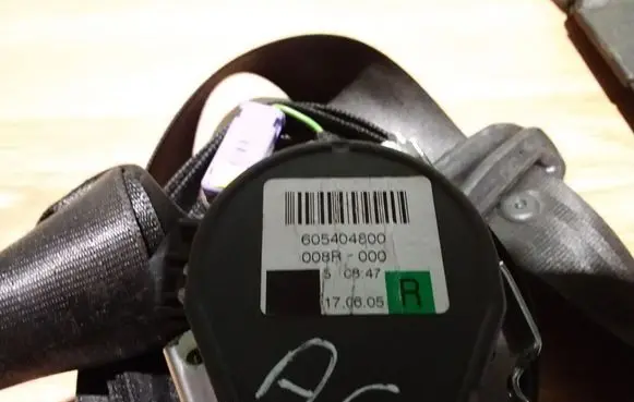 Audi A6 S6 C6 4F Front seatbelt 4F0857706
