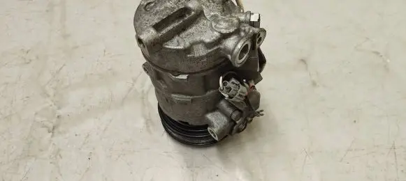Mercedes-Benz A W176 Air conditioning (A/C) compressor (pump) A0008303502