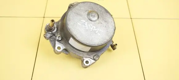 Alfa Romeo Giulietta Vacuum pump 940A1000