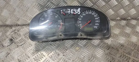 Volkswagen PASSAT B5 Speedometer (instrument cluster) 3B0919881F 110008794006