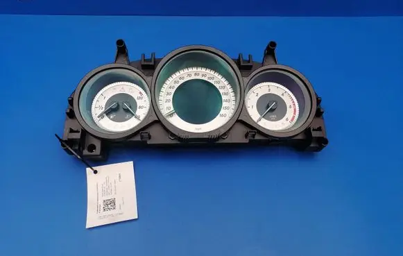 Mercedes-Benz C W204 Speedometer (instrument cluster) A2049004408