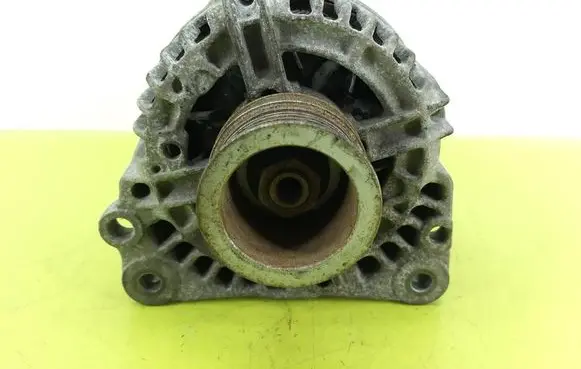 Seat Toledo II (1M) Generator/alternator 028903028D
