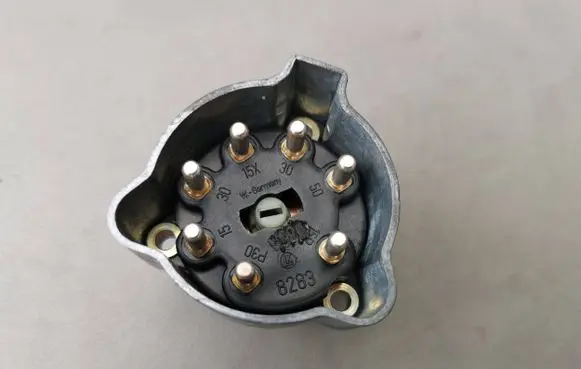 Mercedes-Benz C W202 Ignition lock contact 2025450104