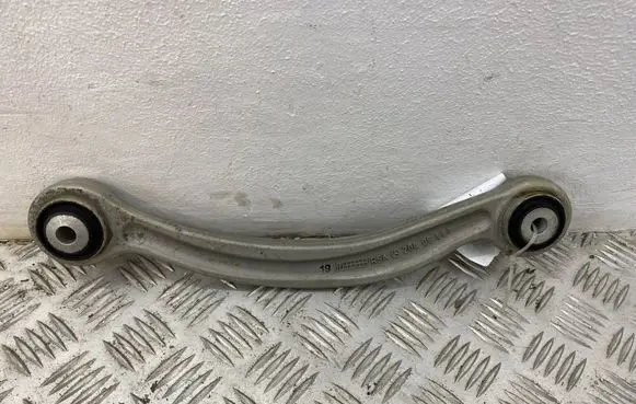 Mercedes-Benz GLC C253 Rear control arm A20409FI7