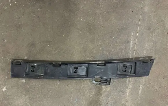 BMW 2 F22 F23 Sill/side skirt trim 7268077 51777268077