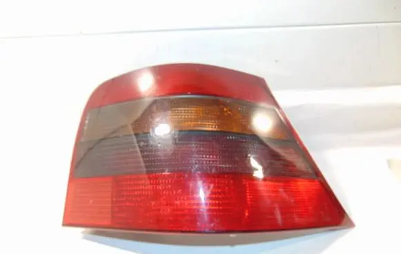 Volkswagen Golf IV Rear/tail lights 1J6945096R 11A197B