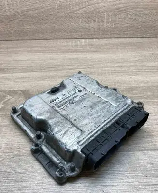 Chrysler Grand Voyager IV Engine control unit/module ECU P04727665AB 0281011064