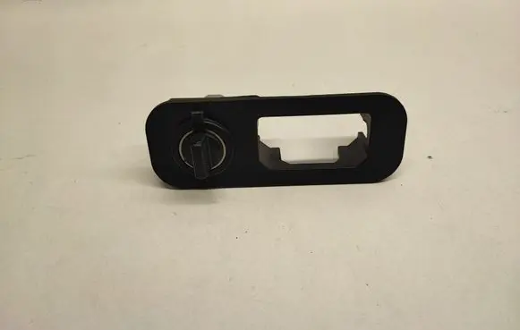 Ford Mustang VI Cigarette lighter FR3B63045M70A