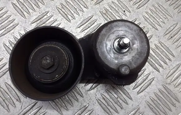 Ford Mondeo Mk III Alternator belt tensioner pulley 