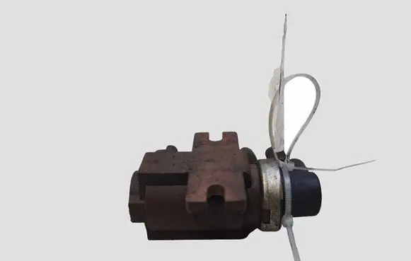 Mazda 3 I Turbo solenoid valve 9652570180 70096803