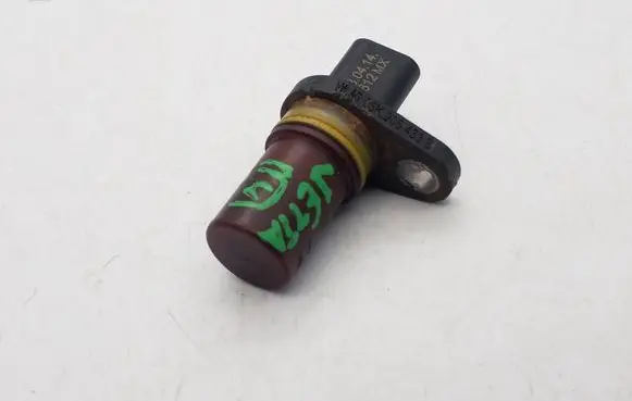 Volkswagen Jetta VI Crankshaft position sensor 06K906433B
