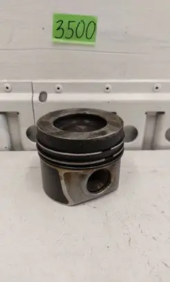 Volkswagen Golf VI Piston 780MA