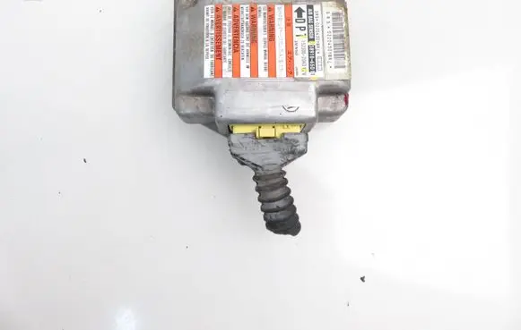 Suzuki Grand Vitara I Airbag control unit/module 1523002043 3891065D11
