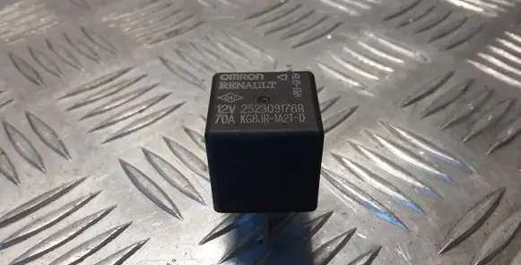 Renault Latitude (L70) Other relay 252309176R