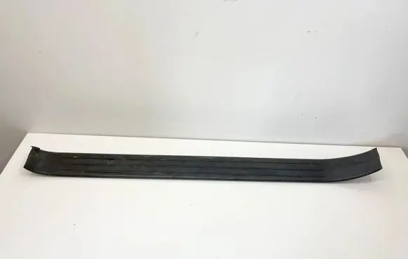 Mercedes-Benz SL R230 Front sill trim cover A2306800135 2306800135