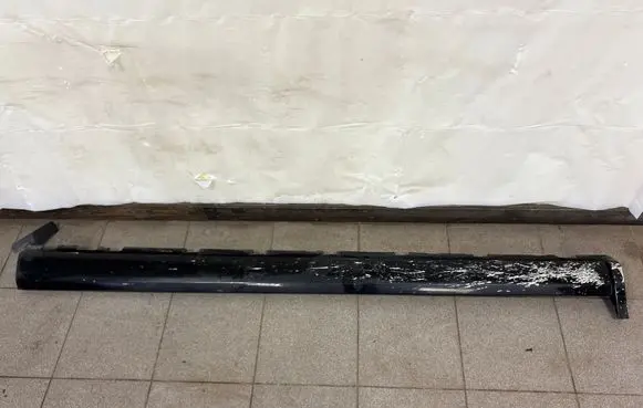 Ford Mustang V Sill DR336310177