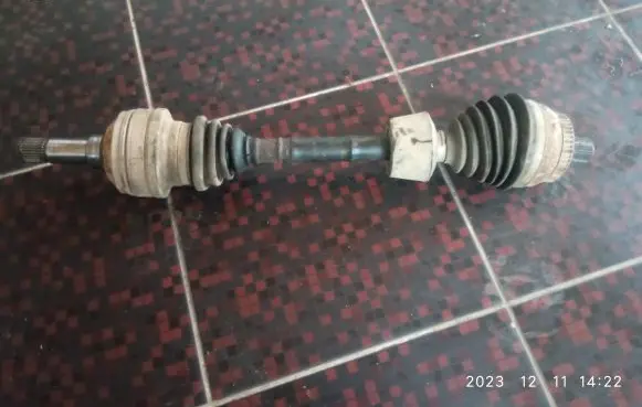 Seat Alhambra (Mk1) Front driveshaft