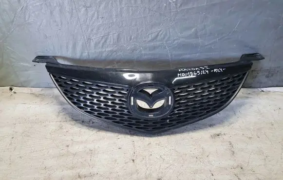 Mazda 3 I Front bumper upper radiator grill BN8V50711