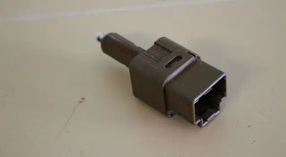 Nissan Qashqai Brake pedal sensor switch