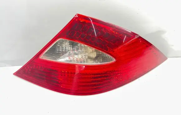 Mercedes-Benz CLS C219 Rear/tail lights A2198200264