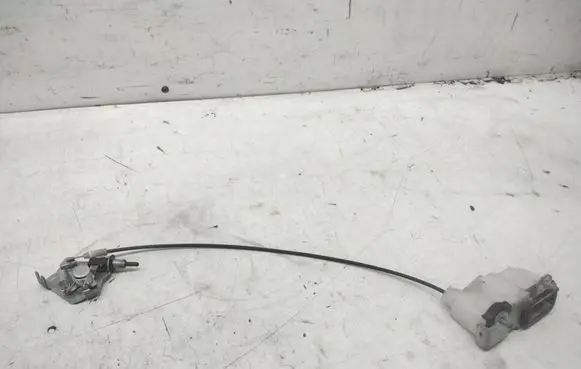 Fuel tank cap lock