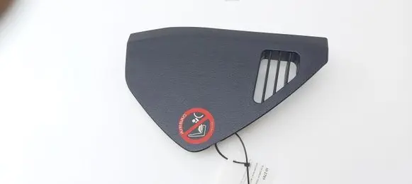 Mercedes-Benz E W211 Dashboard side end trim 2116800678 T0013784 A2116800678