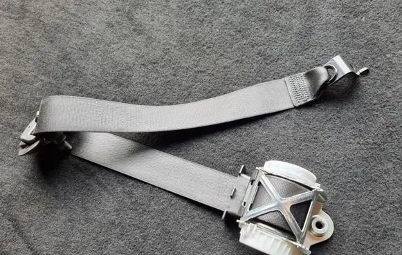 BMW 2 F22 F23 Front seatbelt 34097873 34097873C