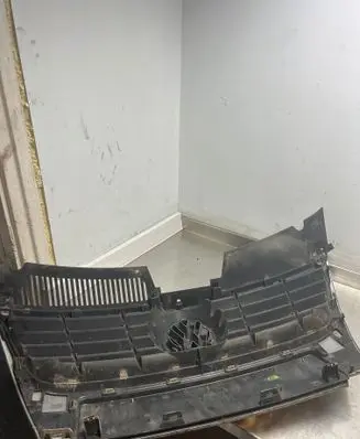 Volkswagen Passat Alltrack Front grill 3C0853651AD