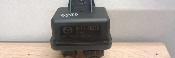 Mazda CX-5 Glow plug pre-heat relay SH0118650 K4243