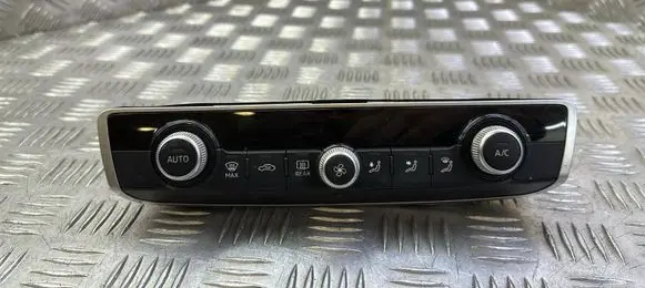 Audi A3 S3 8V Climate control unit 8V0820043C