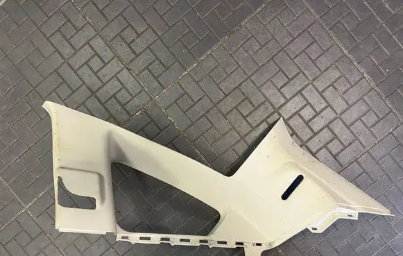 Dodge Caliber (D)pillar trim (top) 1CM04TRMAA