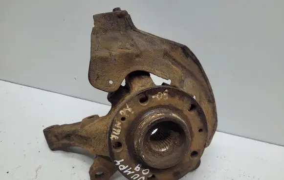 Front wheel hub