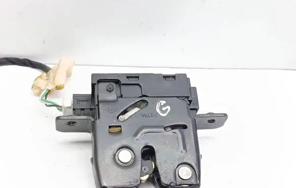 Renault Vel Satis Tailgate/trunk/boot lock/catch/latch 8200257615