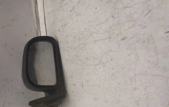 Mitsubishi Galant Front door electric wing mirror E2016004