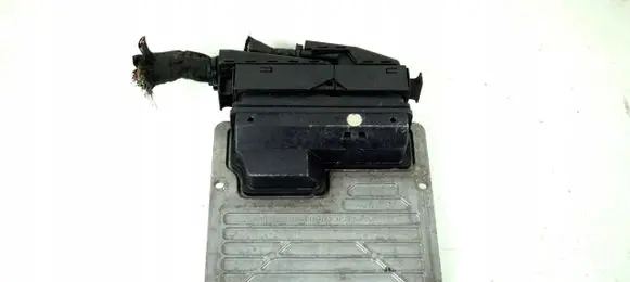 Mercedes-Benz E W211 Engine control unit/module ECU A2711539179