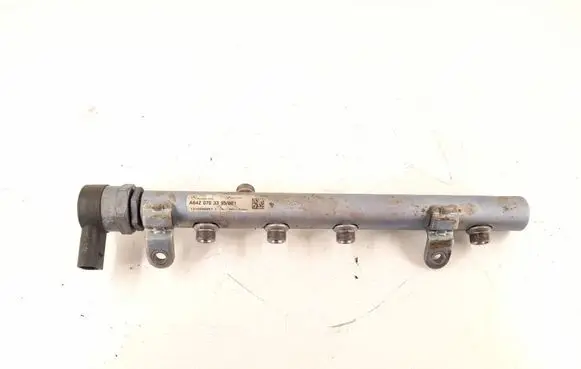 Mercedes-Benz C W204 Fuel main line pipe 6420703395 6420702995