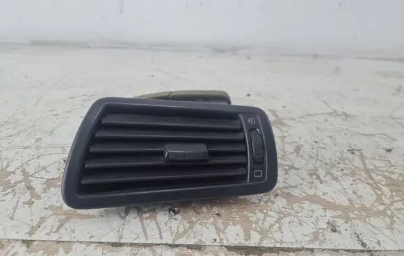 Citroen C8 Dashboard side air vent grill/cover trim 1484108077 1491963077