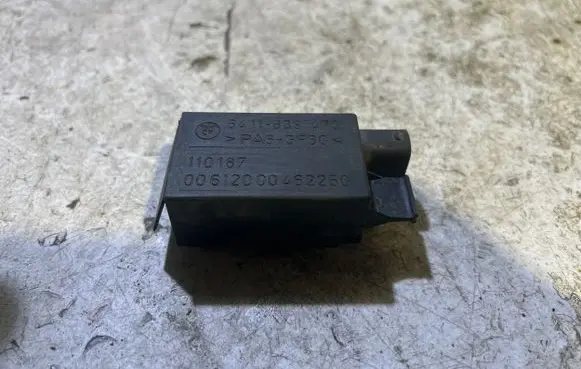 BMW 5 E39 AUC sensor 64118391470 110187 0612000462250